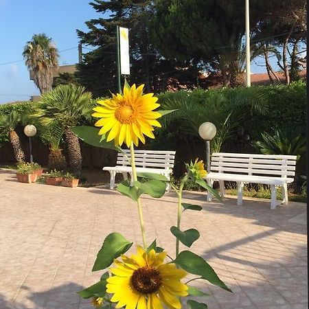 B&B Fiori Gialli Caucana Санта-Кроче-Камерина Екстер'єр фото